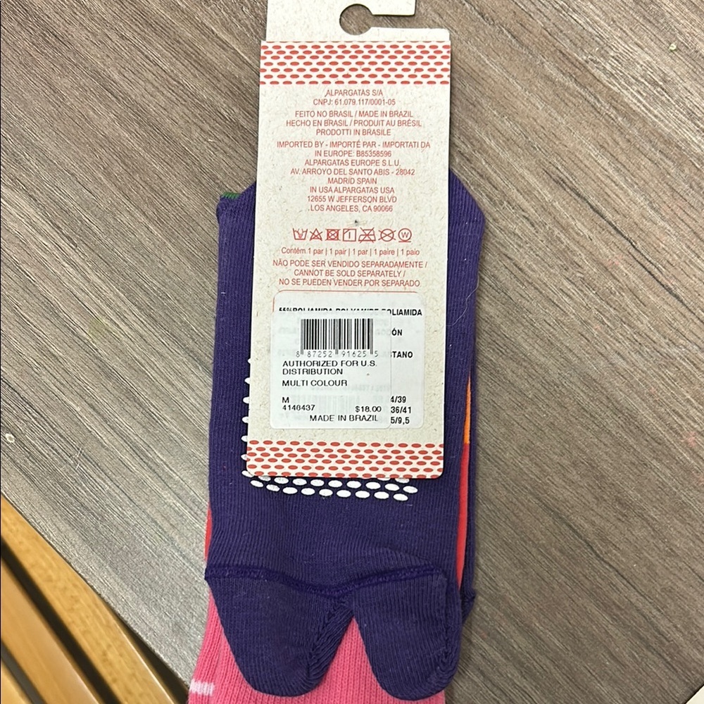 Havaianas Red and Pink Casual Socks - Picture 2 of 2